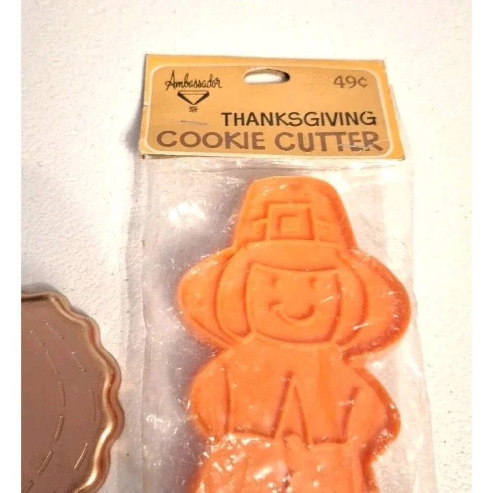 Vintage Thanksgiving Cookie Cutter Lot Mirro Copper Turkey Ambassador Pilgrim